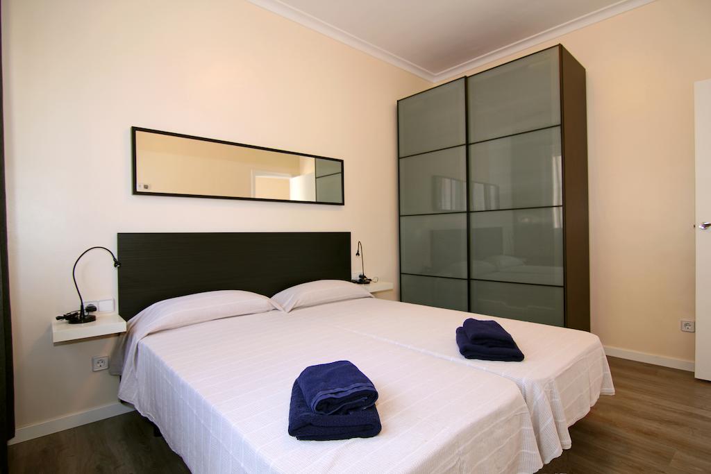 Classbedroom Gaudi Apartments บาร์เซโลนา ห้อง รูปภาพ